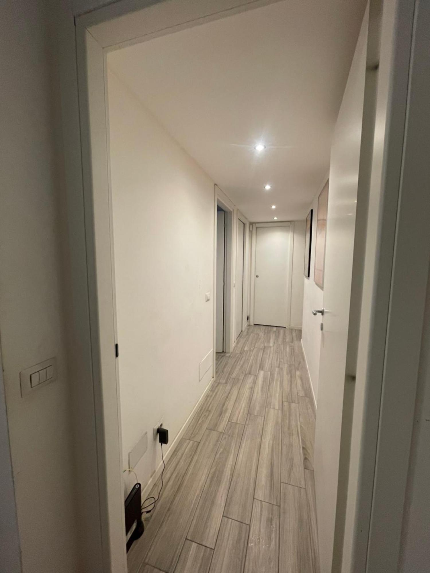 Gardone Apartment - Ampio Appartamento Con 2 Camere Da Letto - Comodo Per Duomo! Milan Exterior photo