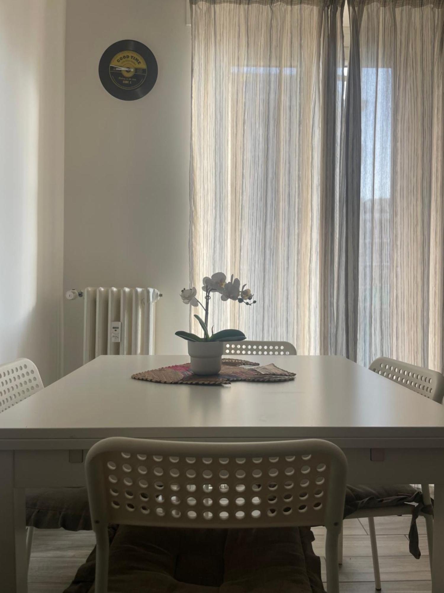 Gardone Apartment - Ampio Appartamento Con 2 Camere Da Letto - Comodo Per Duomo! Milan Exterior photo
